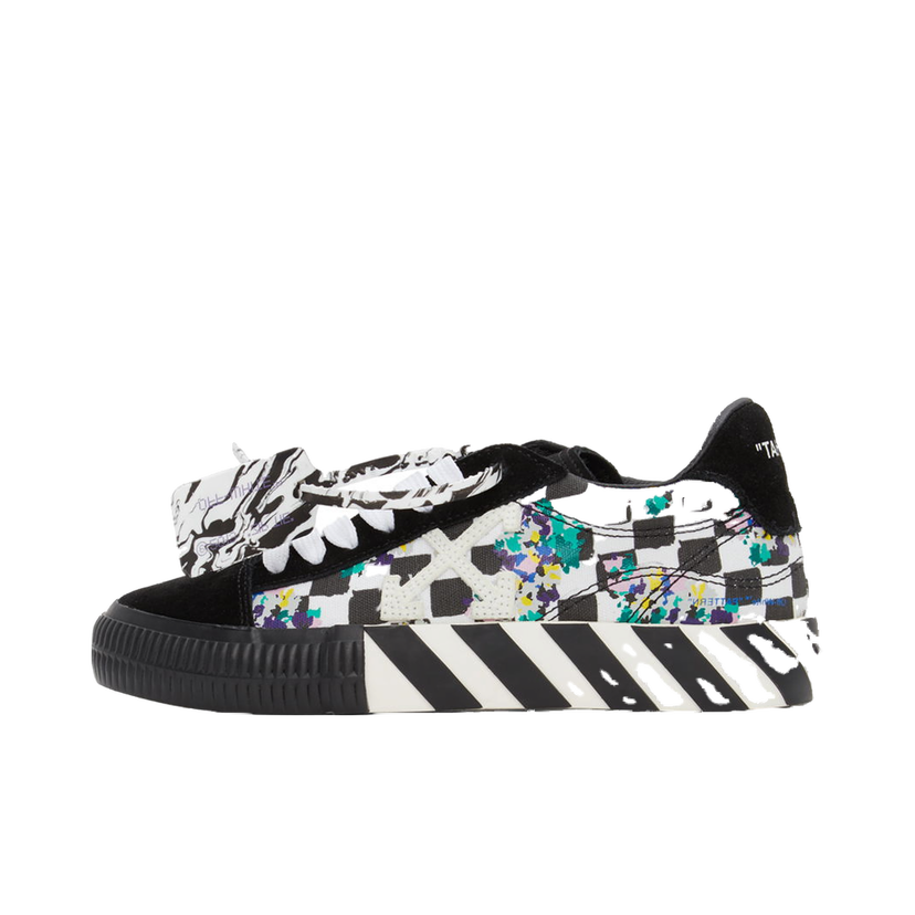 Tennarit ja kengät Off-White Black & White Check Low Vulcanized Sneakers Musta | OWIA178S21FAB0018410
