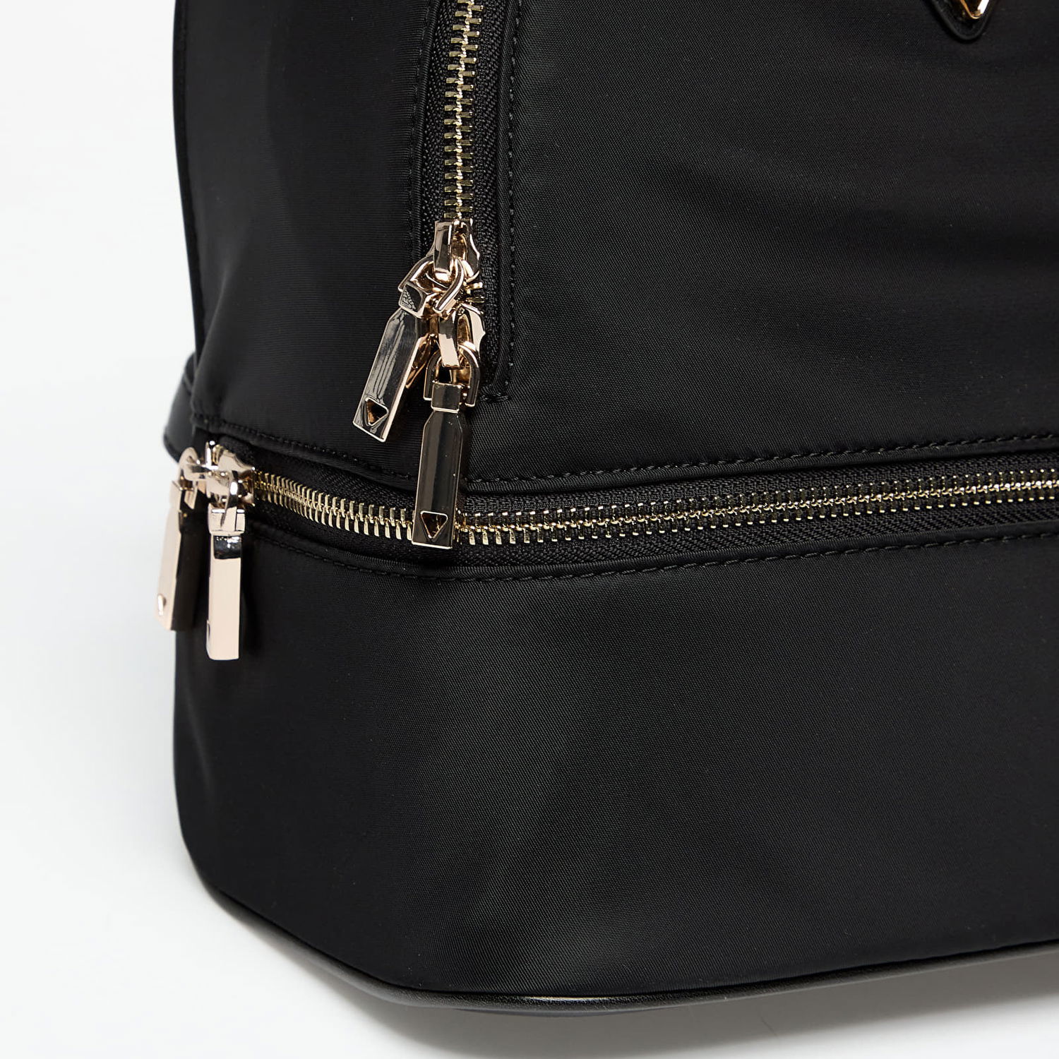 Reppu GUESS GUESS Follie Small Backpack Musta | TWNN9676032-BLA, 1