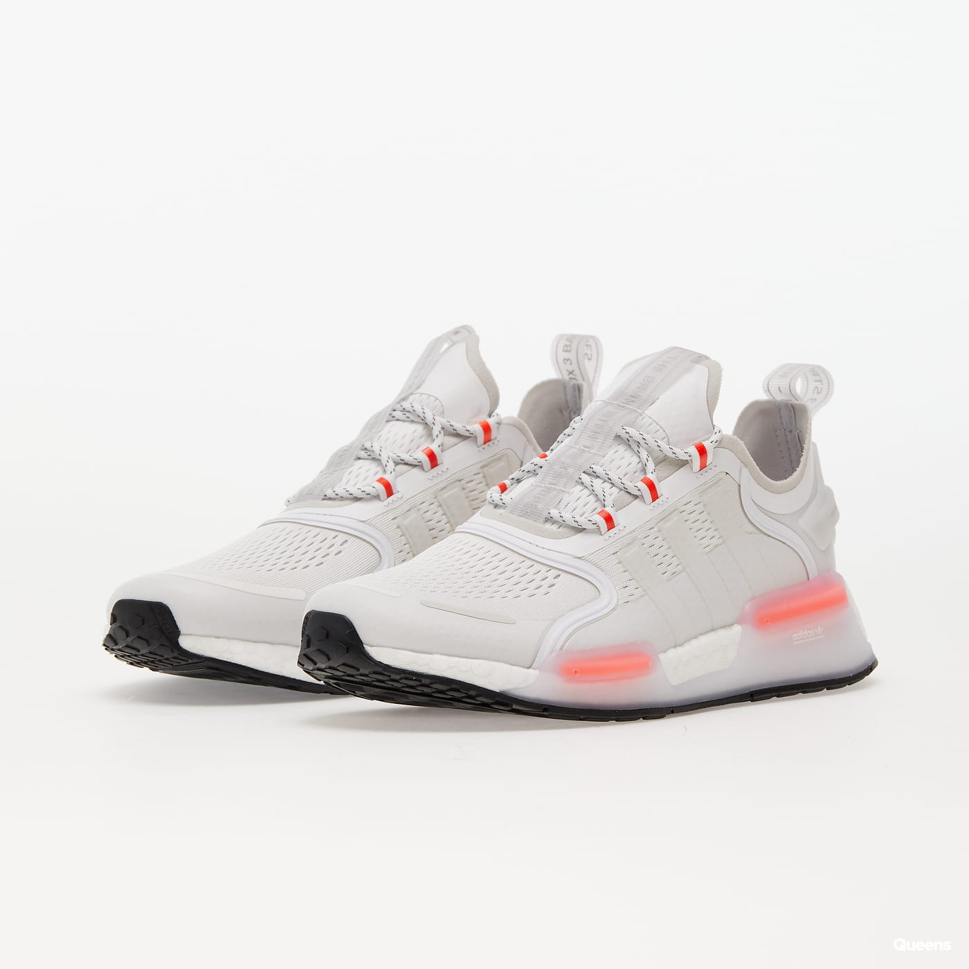 Tennarit ja kengät adidas Originals NMD_V3 Valkoinen | GX2089, 1