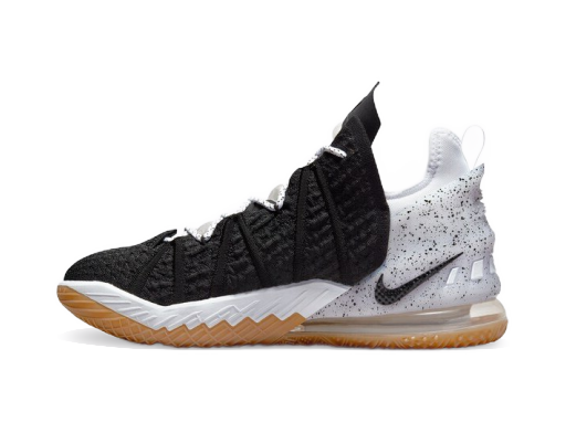 Koripallo Nike LeBron 18 GS Musta | CW2760-007