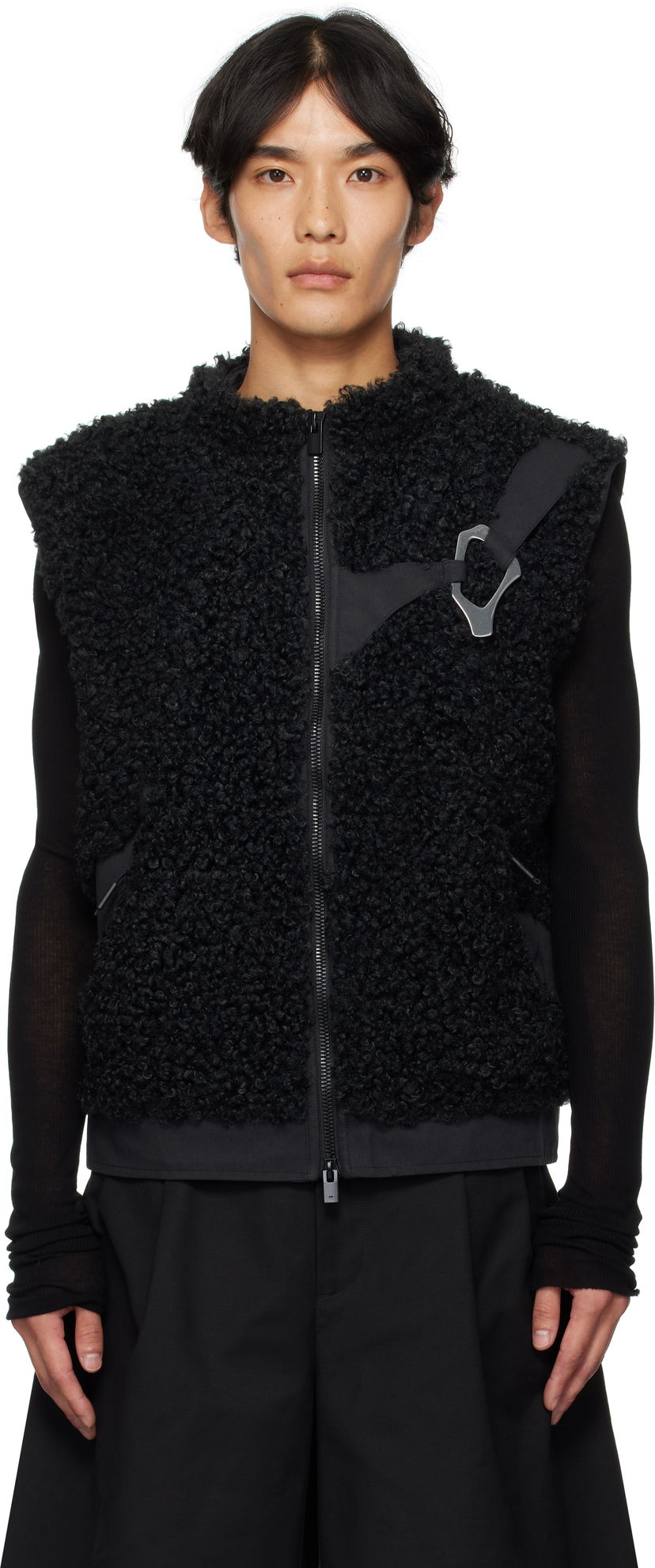Liivi HELIOT EMIL HELIOT EMIL Chiaroscuro Fleece Vest Musta | PREAW25_M_03_038_BLK01