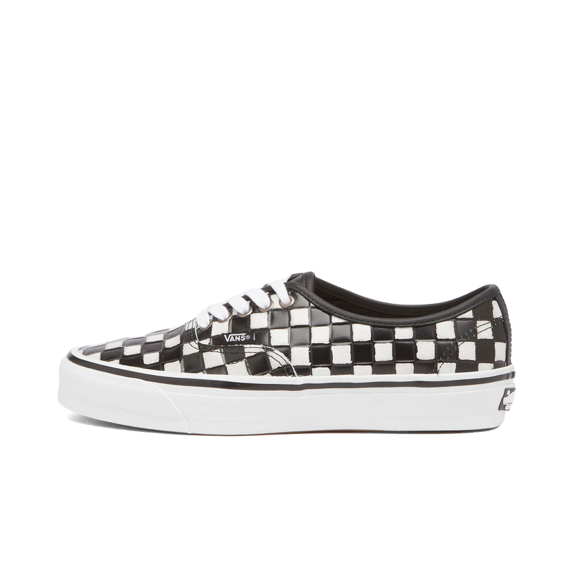 Tennarit ja kengät Vans OTW Authentic 44 Vibram Size UK 10 Musta | VN000DCNBZW1