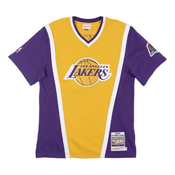 Jersey Mitchell & Ness Mitchell & Ness Los Angeles Lakers 1996-97 Authentic Shooting T-Shirt Keltainen | ASSHSB20005-LALLTGD96