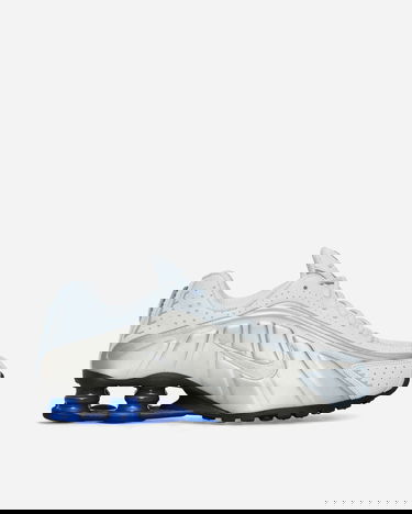 Tennarit ja kengät Nike Shox R4 Metallinen | AR3565-402, 1