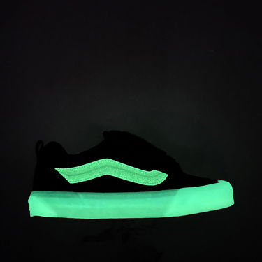 Tennarit ja kengät Vans Knu Skool Glow Musta | VN000D6CB5P1, 1