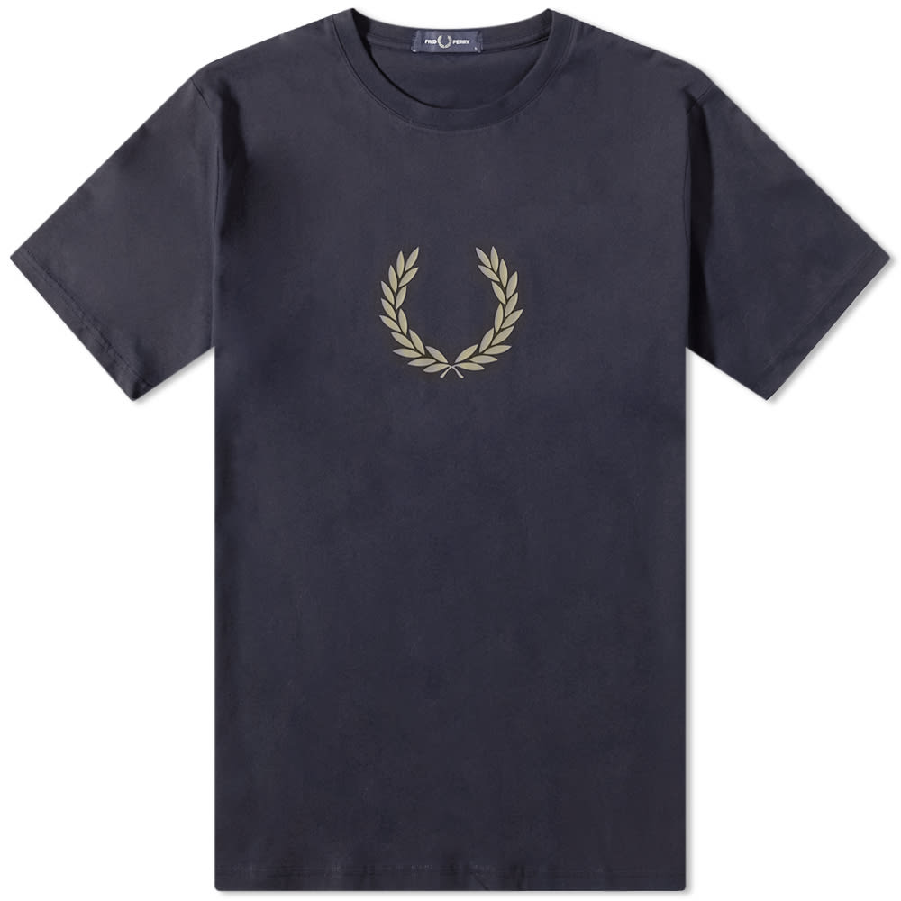 T-paita Fred Perry Laurel Wreath Tee Tummansininen | M5632-608, 0