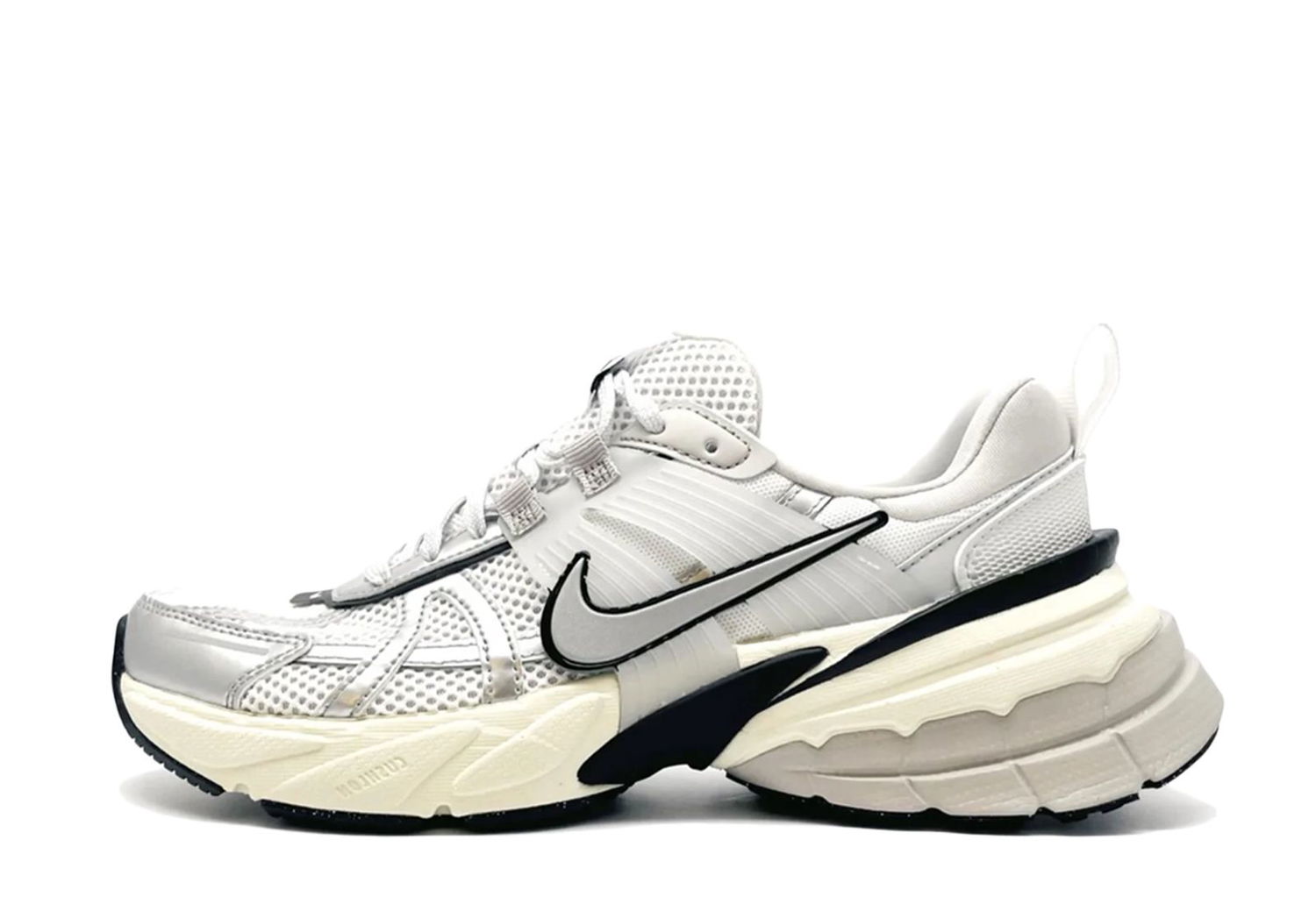 Tennarit ja kengät Nike V2K Run Summit W Valkoinen | FD0736-100, 1