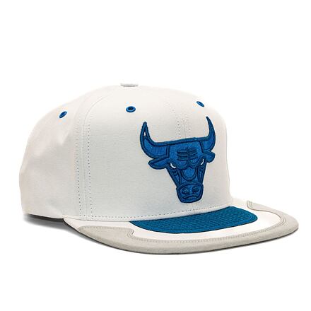 Korkki Mitchell & Ness Day 5 Chicago Bulls Snapback Valkoinen | HHSS5822-CBUYYPPPWHBL