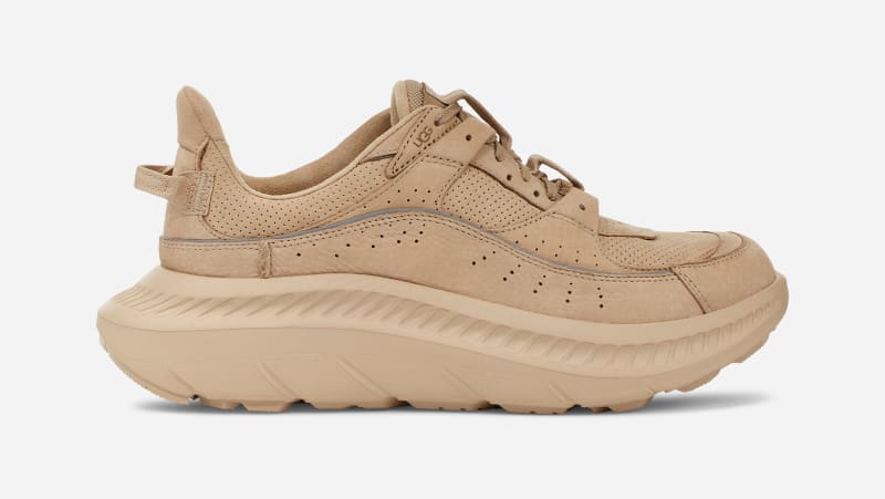 Vaatteet UGG ® CA805 V2 Nubuck Trainer in Brown, Size 7, Leather Beige | 1127111-MDSD