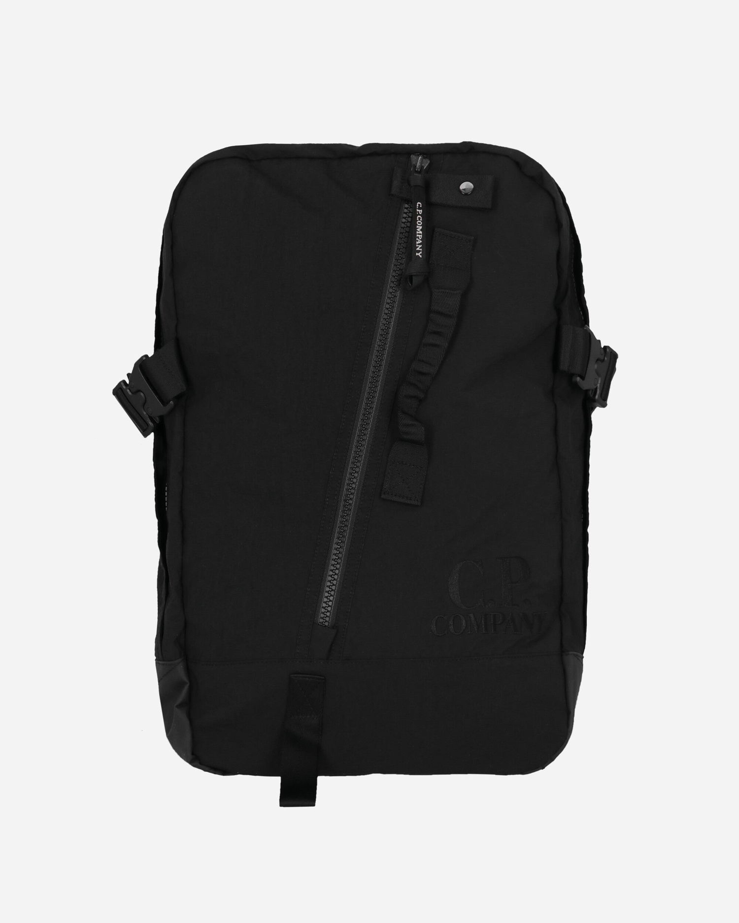 Reppu C.P. Company Duffel Bag with Diagonal Zipper Musta | 18CMAC174A-110188G 999, 0