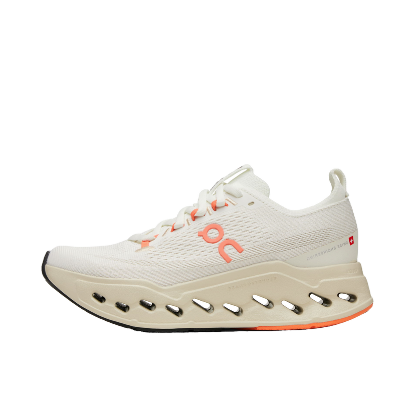 Tennarit ja kengät On Running Cloudsurfer Max Valkoinen | 3MF30433297