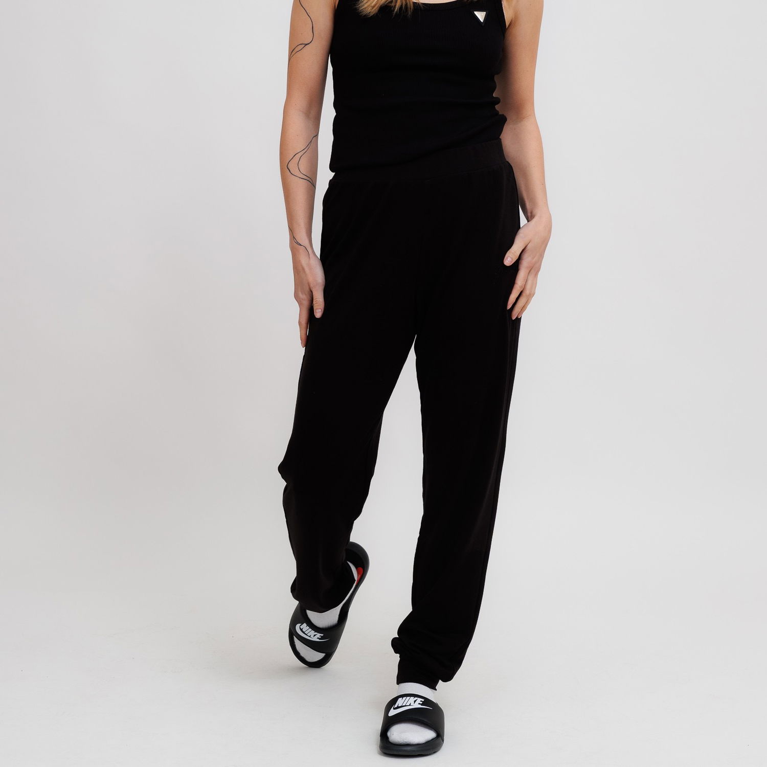 Verryttelyhousut GUESS Guess Lucia Joggers Musta | O5GB05KCQP2-JBLK, 0