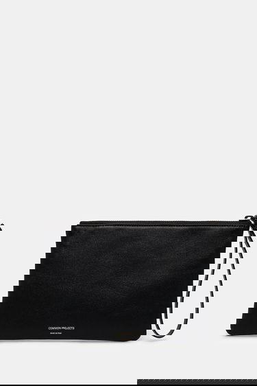 Käsilaukku Common Projects Small Flat Leather Pouch Musta | 9187.7547, 0
