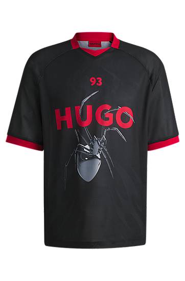 T-paita BOSS HUGO Relaxed-Fit Football T-Shirt with Spider Print Musta | 50531299