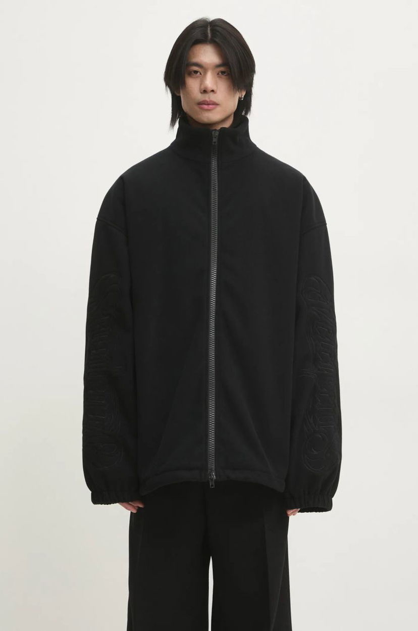 Huppari VETEMENTS VETEMENTS Metal Sleeves Fleece Oversize Jacket Musta | UA66JA380B