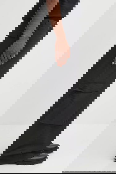 Cargo housut HELIOT EMIL Heliot Emil PREAW25 Wide Leg Cargo Pants Musta | PREAW25.M.10.207.BLK01, 3