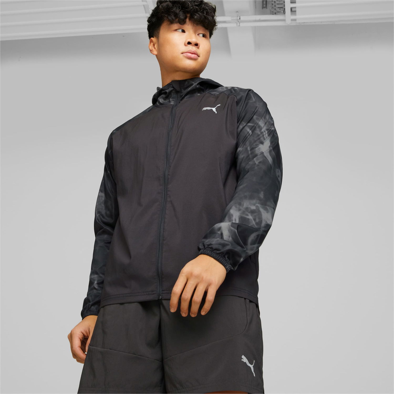 Takki Puma Run Favourite Printed Woven Jacket Musta | 523389_01, 0