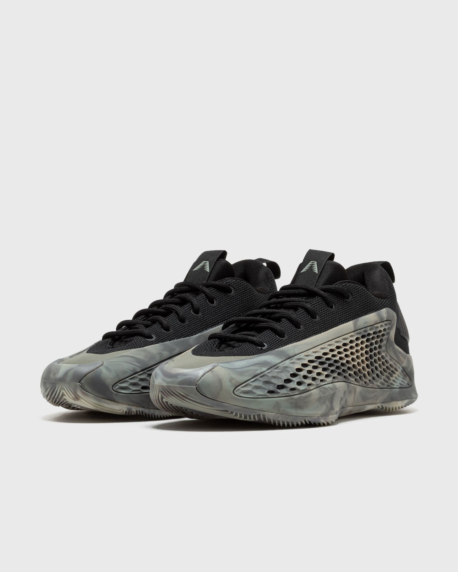 Tennarit ja kengät adidas Performance AE 1 Low Musta | JI4066, 1