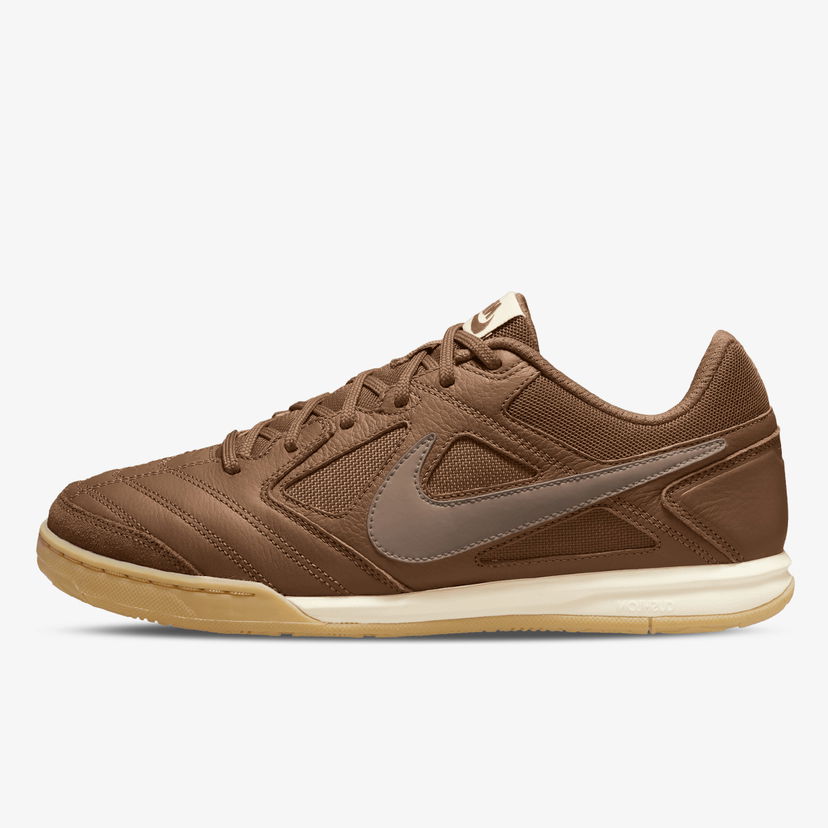 Tennarit ja kengät Nike Gato Ruskea | HQ6019-200