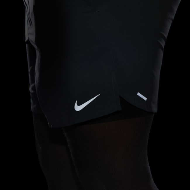 Shortsit Nike Dri-FIT Stride 2-In-1 Running Shorts Harmaa | DM4759-084, 1