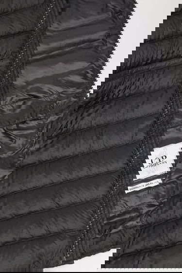 Liivi C.P. Company C.P. Company Hooded Down Vest Musta | 19CMVE032A110416A, 5