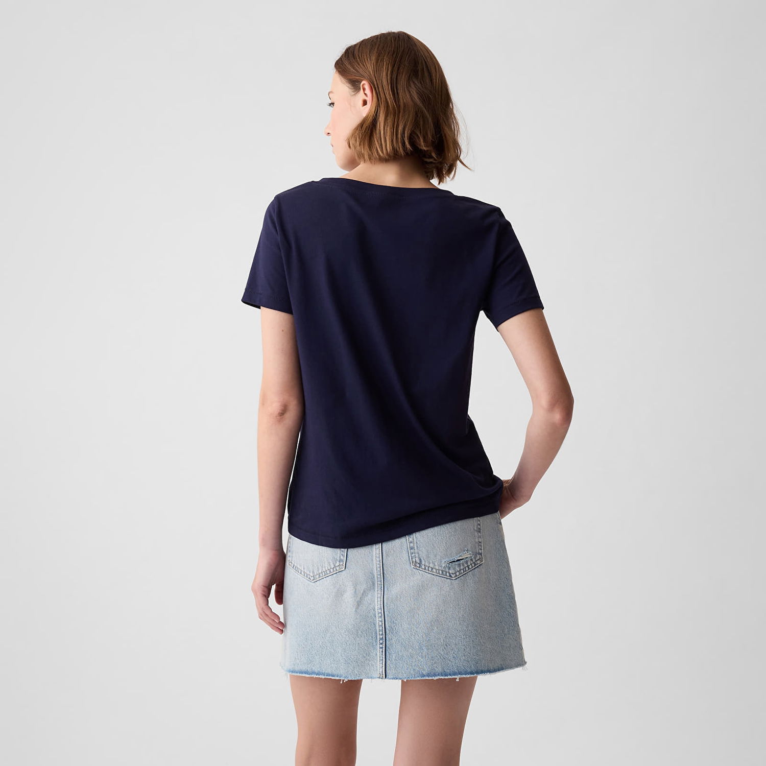 T-paita GAP Basic V-Neck Tee Navy Uniform Tummansininen | 740140-06, 1