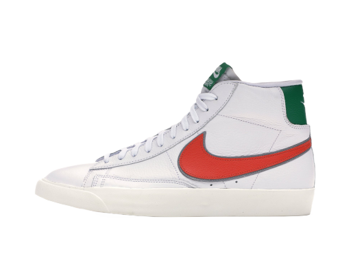 Tennarit ja kengät Nike Stranger Things x Blazer Mid "Hawkins High School" Valkoinen | CJ6101-100