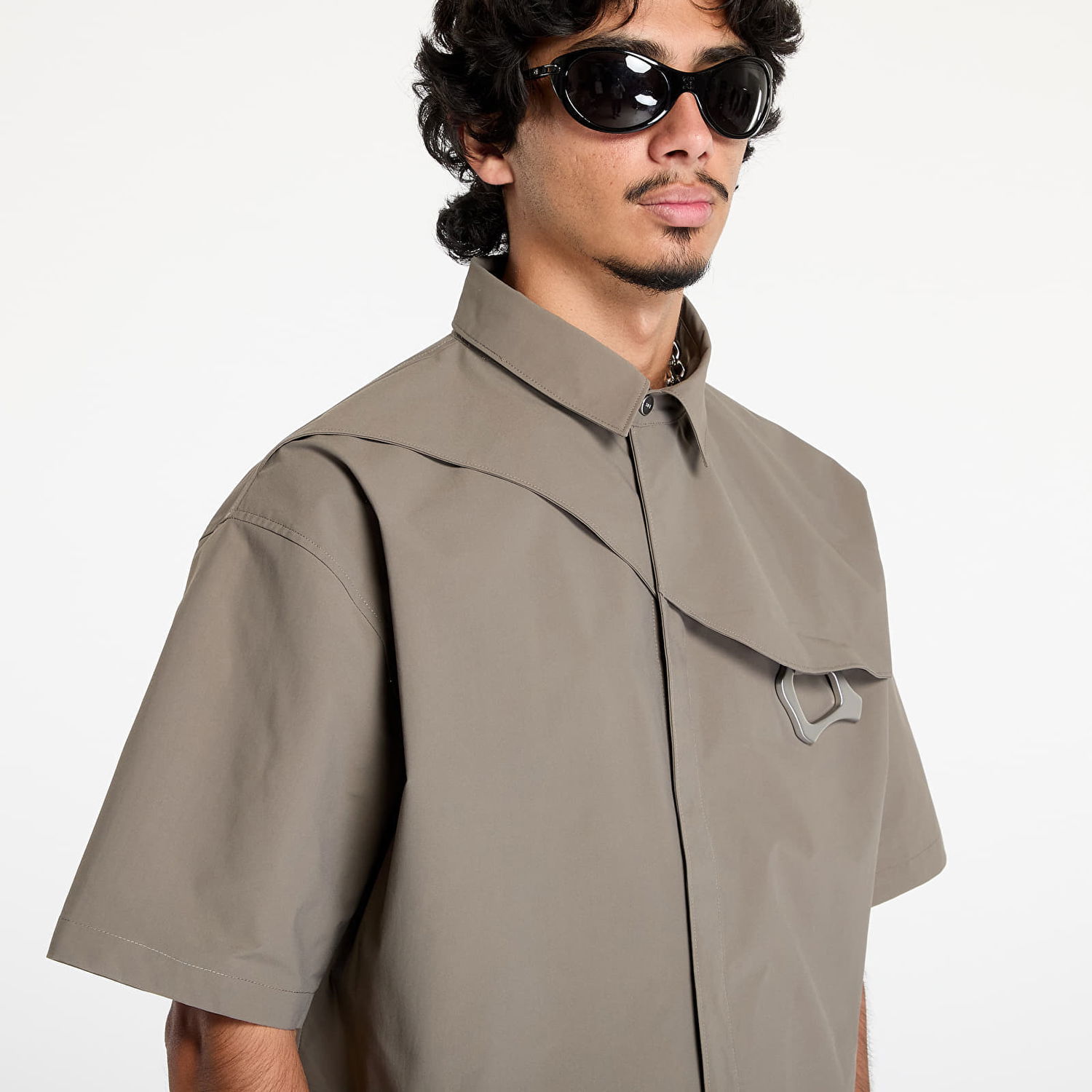 Paita HELIOT EMIL Nylon Shirt with Carabiner Ruskea | HE_M_05_018_P04_DG23, 1