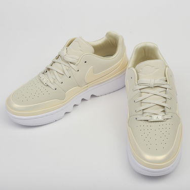 Tennarit ja kengät Jordan Jordan W AJ1 Jester XX Low Laced SE Keltainen | CQ0278-200, 2