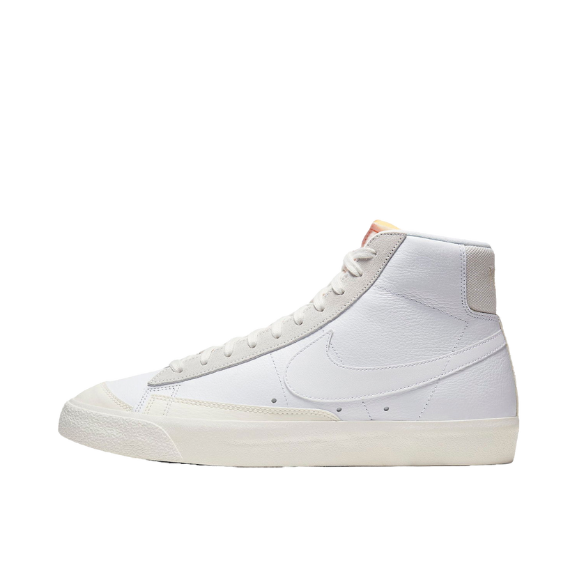 Tennarit ja kengät Nike Blazer Mid '77 Vintage Valkoinen | cw7583-100