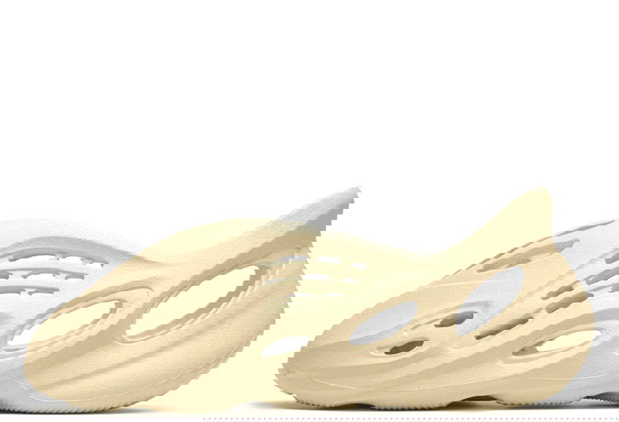 Tennarit ja kengät adidas Yeezy Yeezy Foam RNNR "Sulfur" Keltainen | GV6775, 1