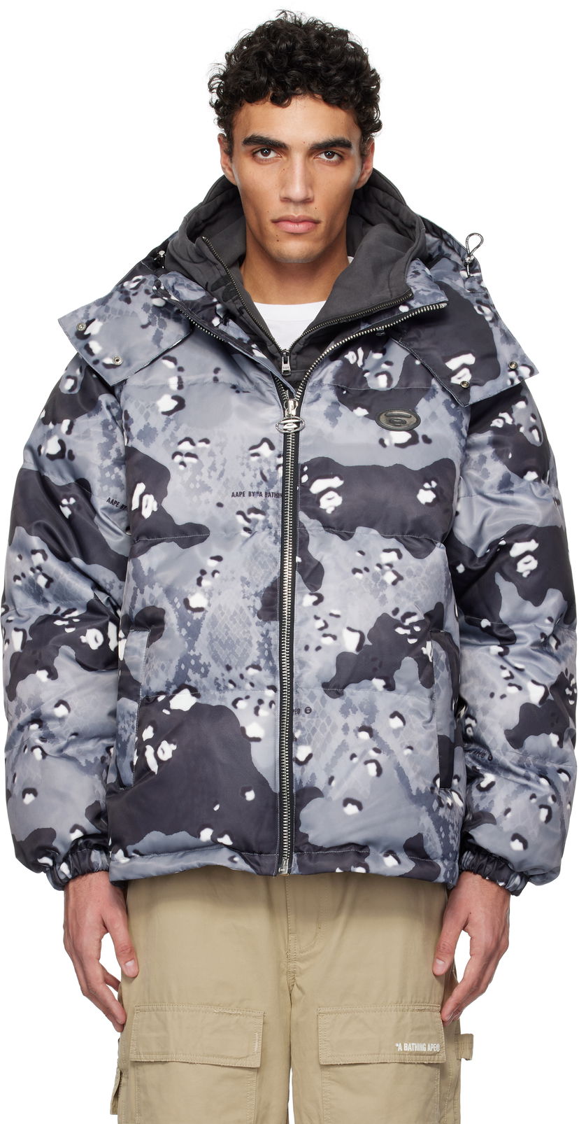 Puffer takki AAPE by A Bathing Ape AAPE by A Bathing Ape Aape 29.5 Main Camo Down Jacket Harmaa | AAPDNM7666XXNBKG