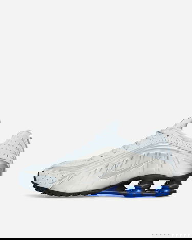 Tennarit ja kengät Nike Shox R4 Metallinen | AR3565-402, 3