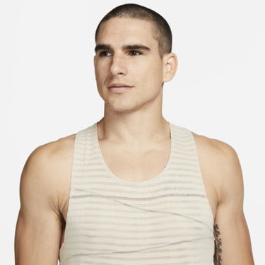 Tankkitoppi Nike Dri-FIT ADV Run Division Pinnacle Running Tank Ruskea | DQ4774-206, 2