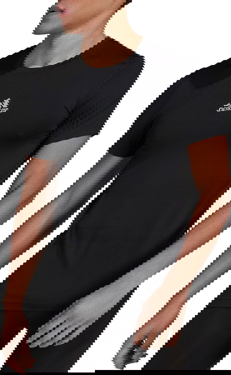 T-paita adidas Originals Techfit Training T-Shirt Musta | gu4906