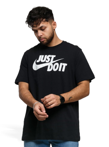 T-paita Nike NSW Tee Just Do It Swoosh Musta | AR5006-011