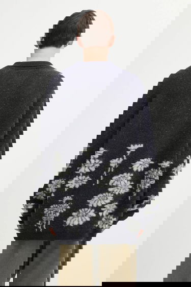 Villapaita 032C Melting Daisies Wool Blend Polo Sweater Tummansininen | F25.URK.0432.000, 2