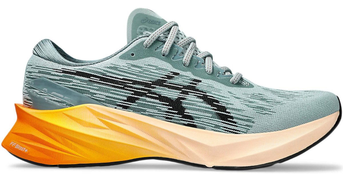 Tennarit ja kengät Asics Novablast 3 Vihreä | 1011b458-404, 1