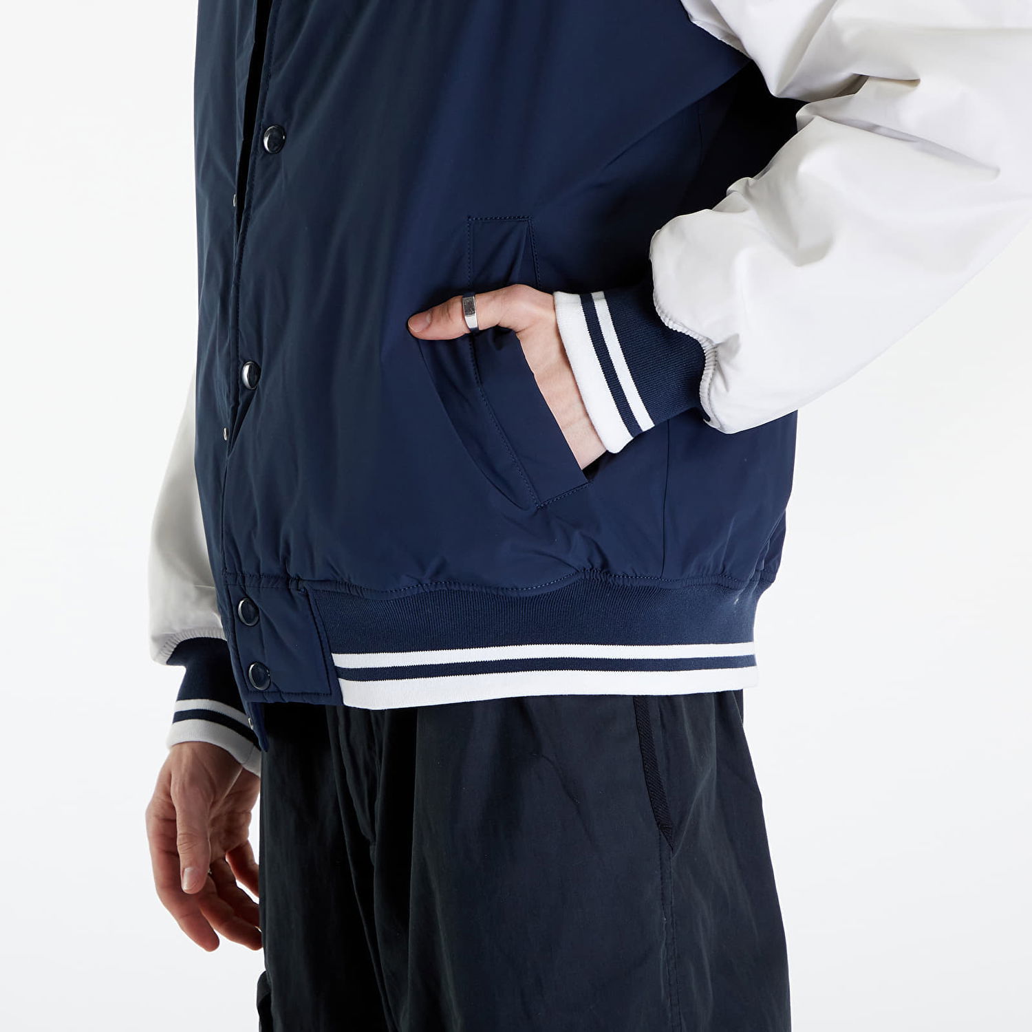 Bomber-takki Tommy Hilfiger Colorblock Varsity Jacket Blue Tummansininen | DM0DM18702 C1G, 1