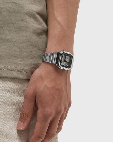 Katsella CASIO Illuminator Digital Alarm Chronograph Water Resistant Watch Metallinen | A130WE-1AEF, 3