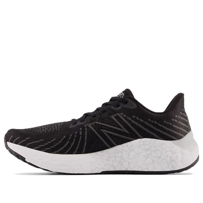 Tennarit ja kengät New Balance Fresh Foam X Vongo v5 Musta | MVNGOBS5