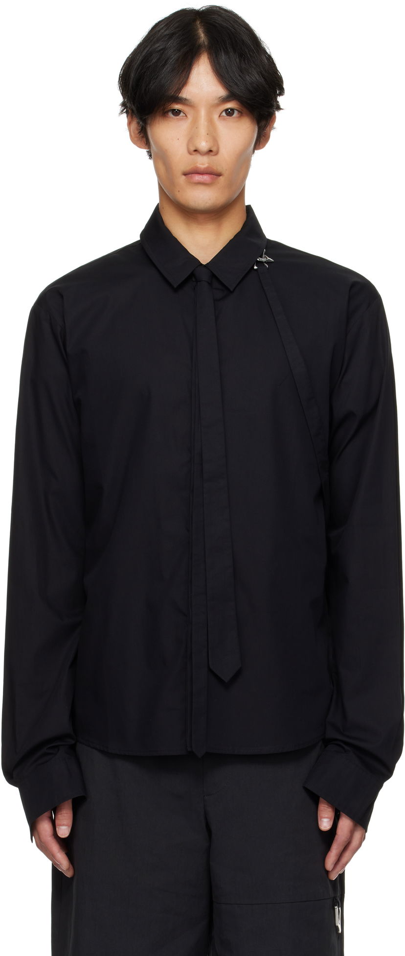 Paita HELIOT EMIL Spectra Strap-Detail Shirt Musta | PREAW25_M_05_067_BLK01