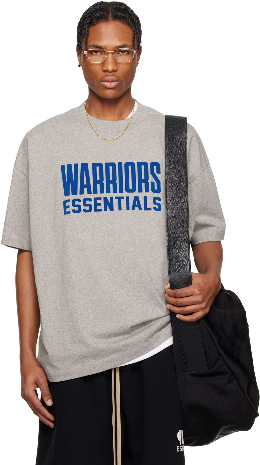 T-paita Fear of God Fear of God ESSENTIALS NBA Warriors Short Sleeve T-Shirt Harmaa | 125AL244102F