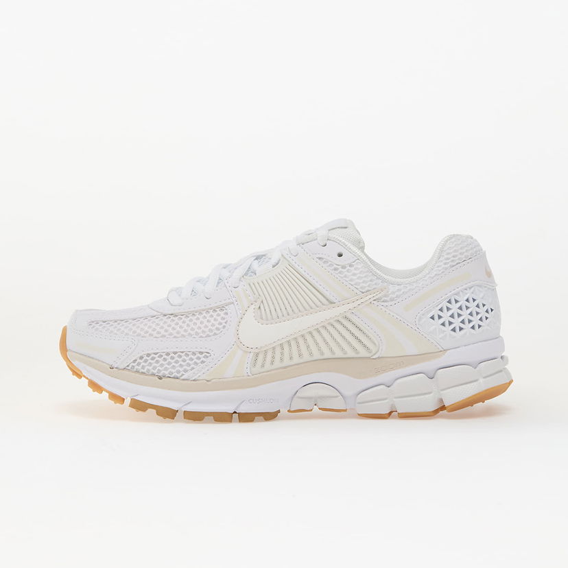 Tennarit ja kengät Nike Zoom Vomero 5 Valkoinen | FJ2028-104
