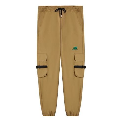 Cargo housut New Balance Cargo Pants Ruskea | AMP11310-BEI