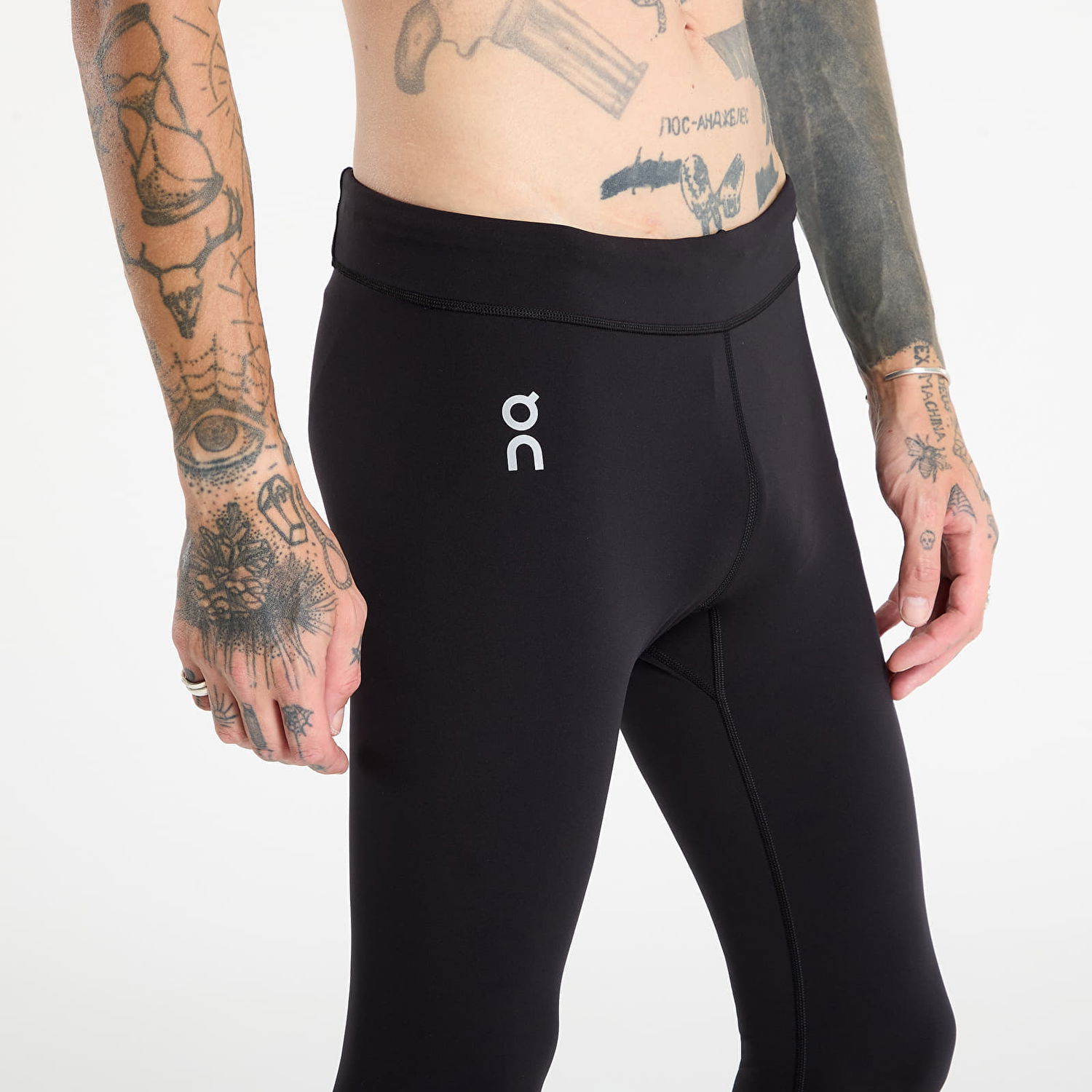 Sukat On Running Core Tights Musta | 1MF30380553, 0