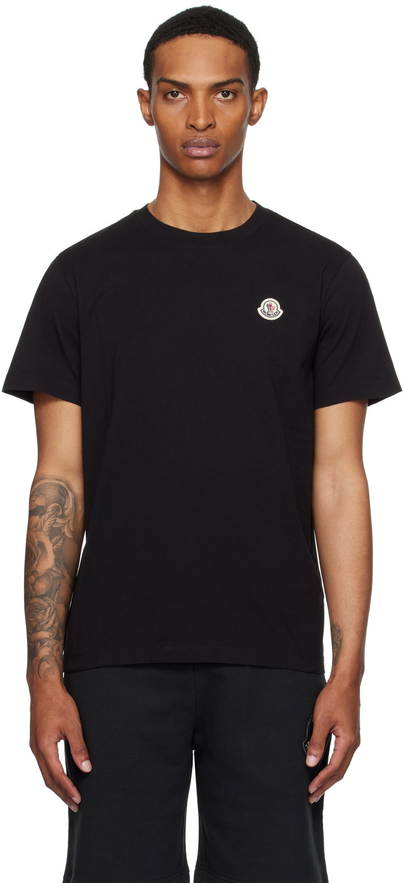 T-paita Moncler Moncler Logo Patch Cotton T-Shirt Musta | K20918C00033829H8
