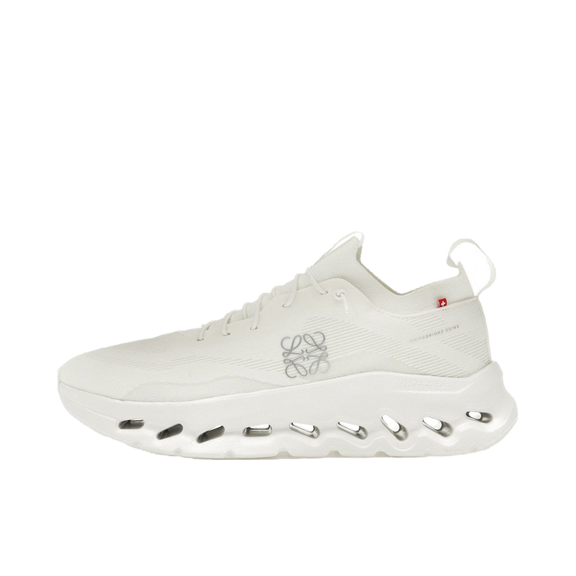 Tennarit ja kengät On Running LOEWE x Cloudtilt All White Valkoinen | 3MD30330108