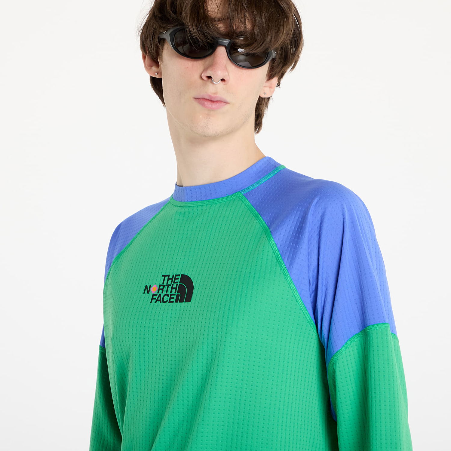 T-paita The North Face Yinka Ilori x Long Sleeve Tech Tee Optic Emerald Vihreä | NF0A89GMPO81, 1