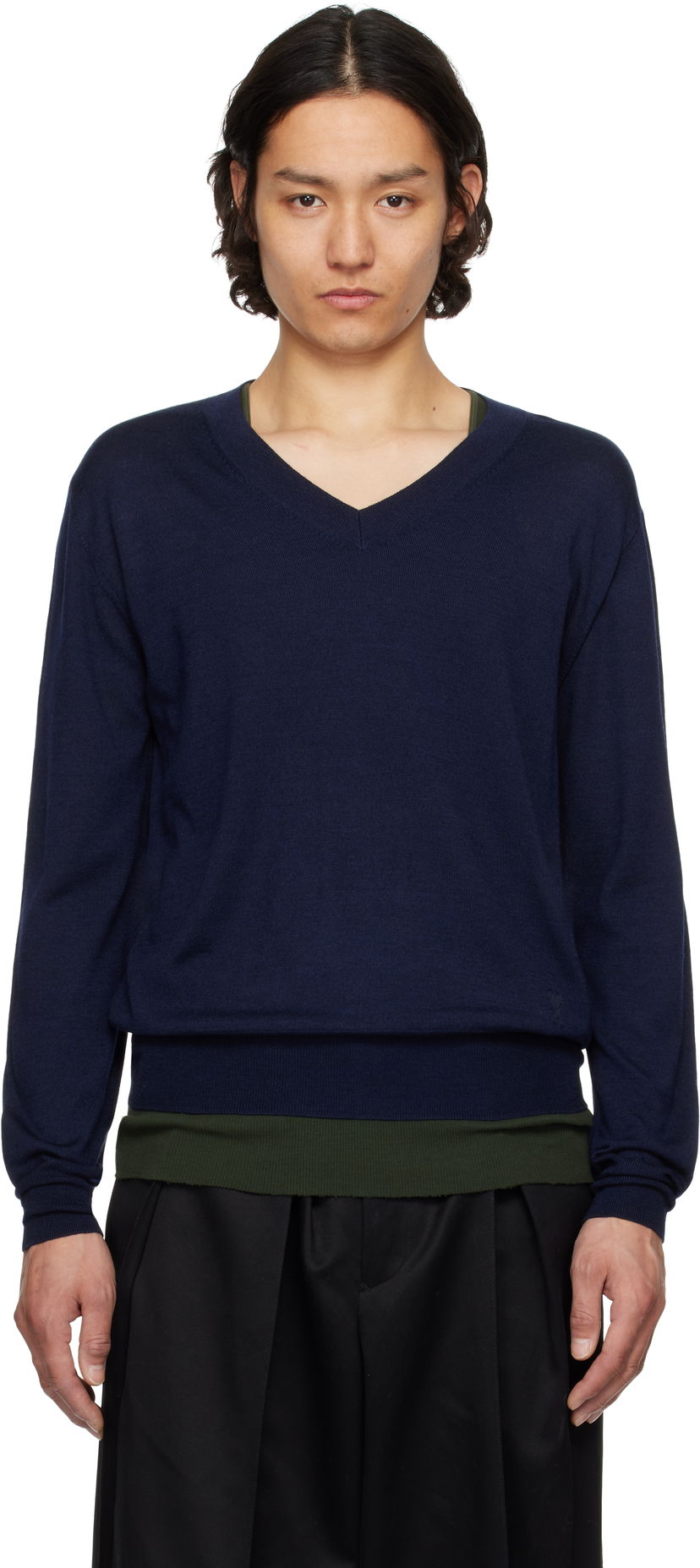 Villapaita AMI AMI Paris V-Neck Wool Sweater Tummansininen | HKS266.KN0066